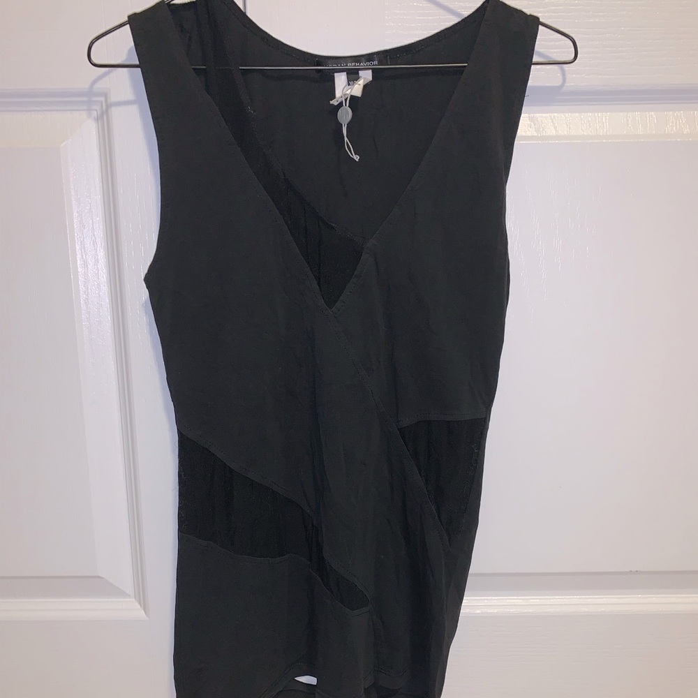 Mesh cut out tank- medium